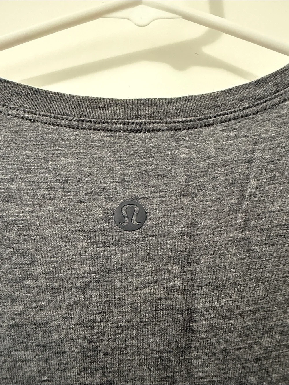 lululemon athletica breathable sleeveless